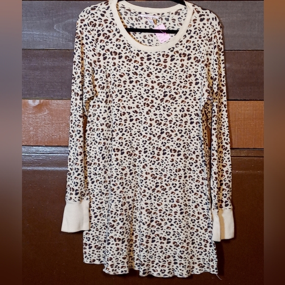 Victoria's Secret Other - Victoria's Secret Medium long Sleeve Cheetah Thermal Knit Sexy Nightshirt